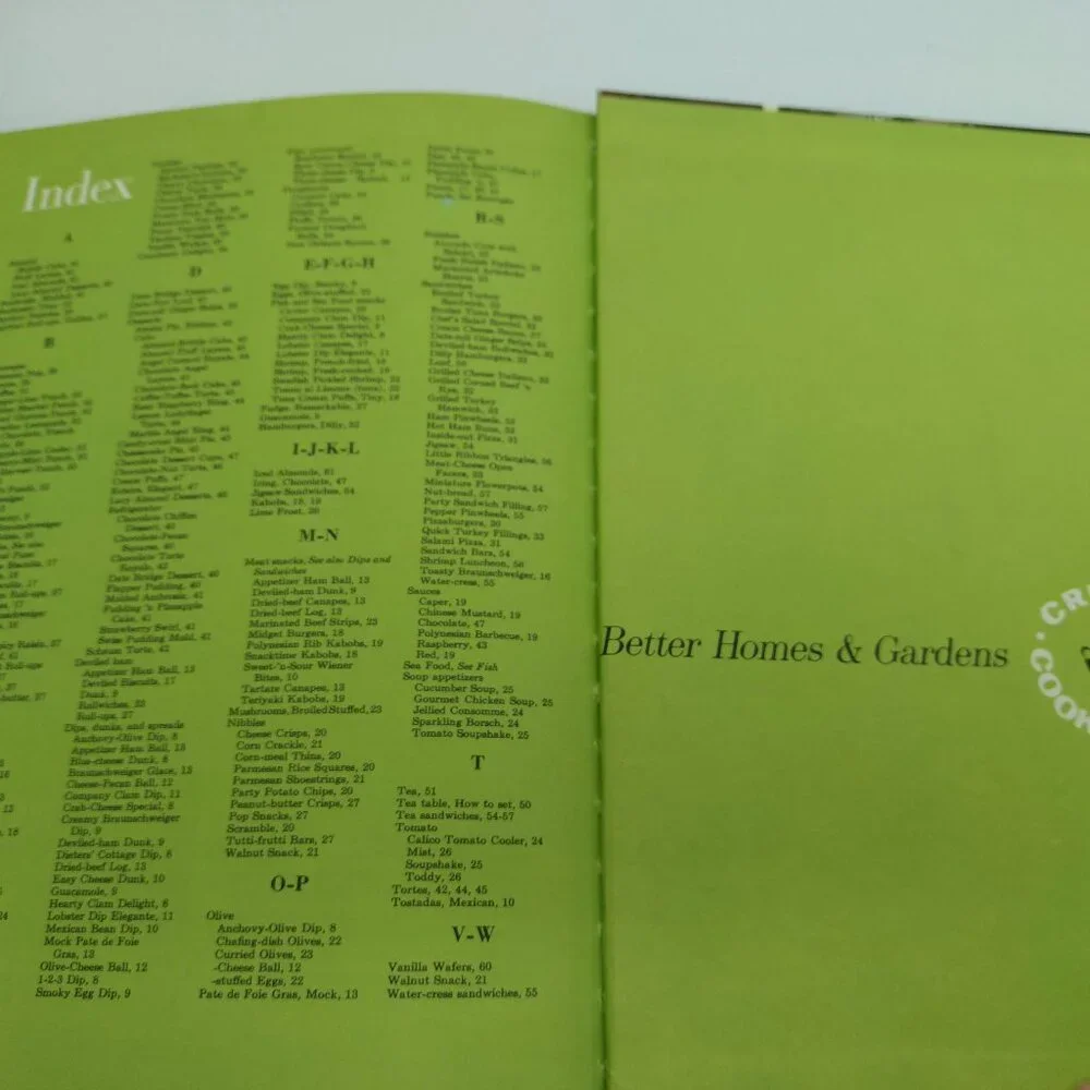 Vintage 1963 Better Homes & Garden Hardcover Cookbook Snacks And Refreshments - Picture 11 of 13